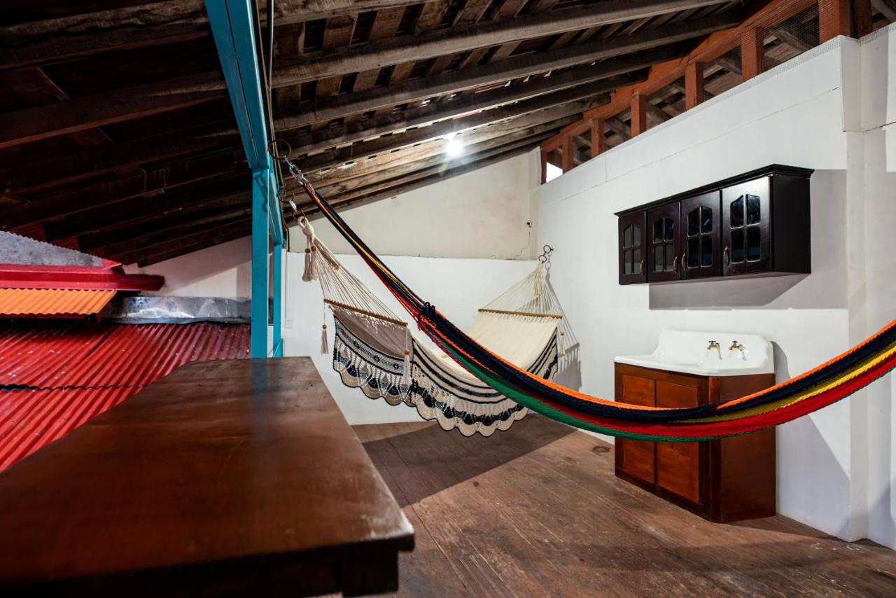 Hostal Victoria Granada Exterior photo
